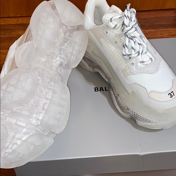SOLD Balenciaga Triple S Clear Sole - Picture 2 of 7